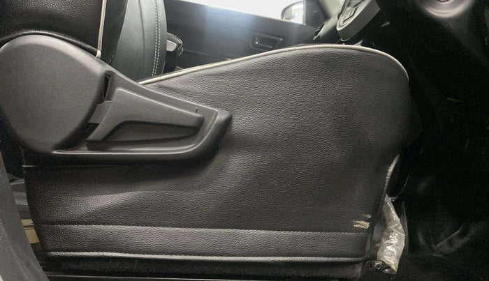 2019 Maruti S PRESSO VXI PLUS AMT, Petrol, Automatic, 28,284 km, Driver Side Adjustment Panel