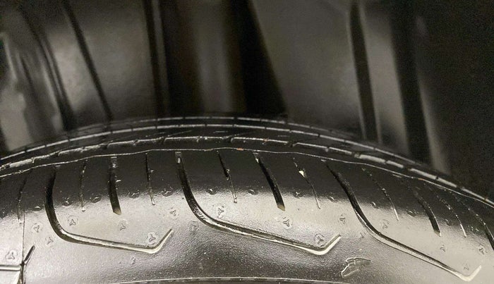 2023 Maruti FRONX DELTA PLUS 1.2L AGS, Petrol, Automatic, 9,192 km, Left Rear Tyre Tread
