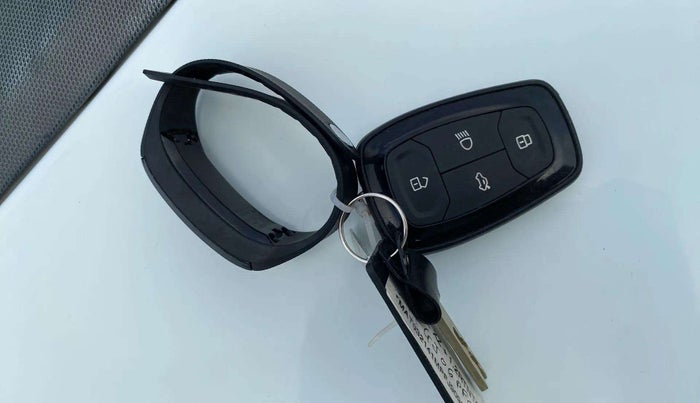 2021 Tata ALTROZ XZ PLUS I-TURBO PETROL, Petrol, Manual, 57,849 km, Key Close Up