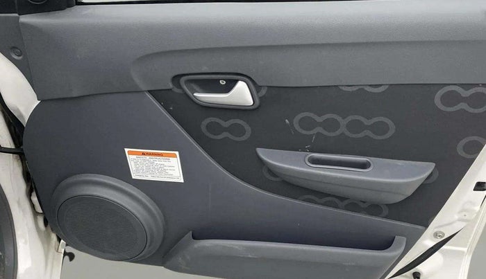2015 Maruti Alto 800 LXI CNG, CNG, Manual, 10,380 km, Driver Side Door Panels Control