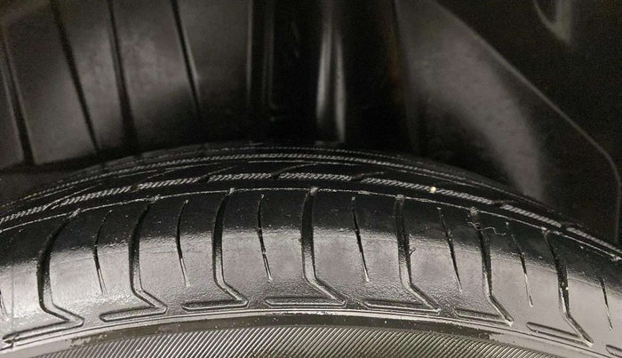 2017 Maruti Dzire VXI AMT, Petrol, Automatic, 53,244 km, Left Rear Tyre Tread