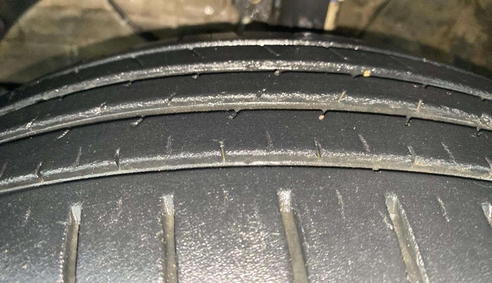 2021 Maruti Swift ZXI PLUS AMT, Petrol, Automatic, 21,956 km, Left Front Tyre Tread