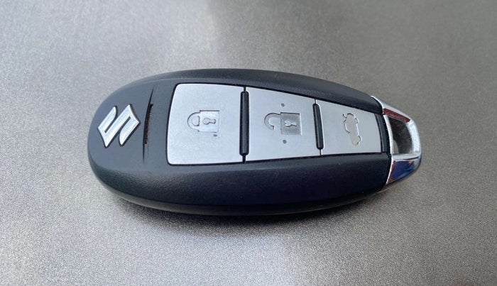 2020 Maruti Ciaz ALPHA  AT 1.5 SHVS PETROL, Petrol, Automatic, 37,950 km, Key Close Up