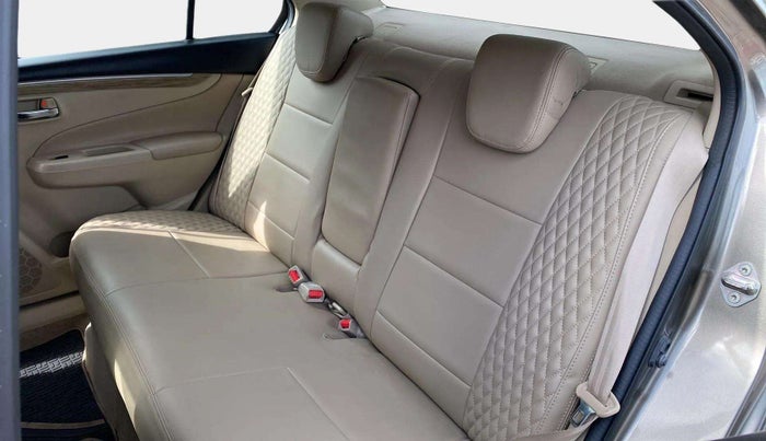 2020 Maruti Ciaz ALPHA  AT 1.5 SHVS PETROL, Petrol, Automatic, 37,950 km, Right Side Rear Door Cabin
