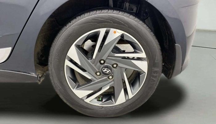 2022 Hyundai NEW I20 ASTA (O) 1.2 MT, Petrol, Manual, 33,112 km, Left Rear Wheel