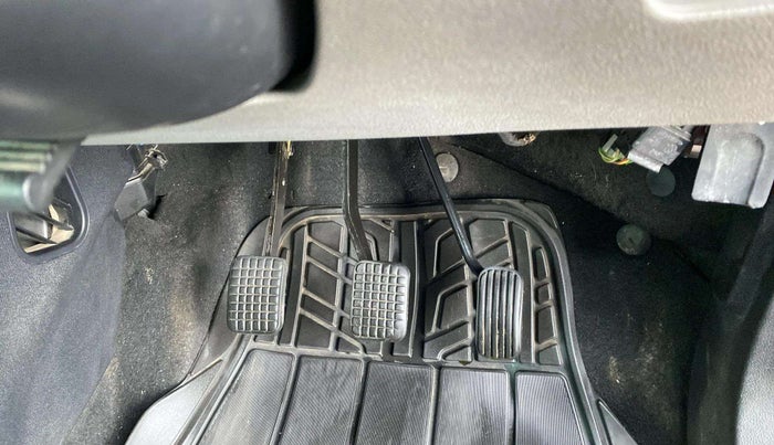2019 Tata Tiago XZ PLUS PETROL, Petrol, Manual, 24,362 km, Pedals