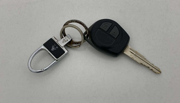 2019 Maruti Alto 800 VXI, Petrol, Manual, 24,666 km, Key Close Up