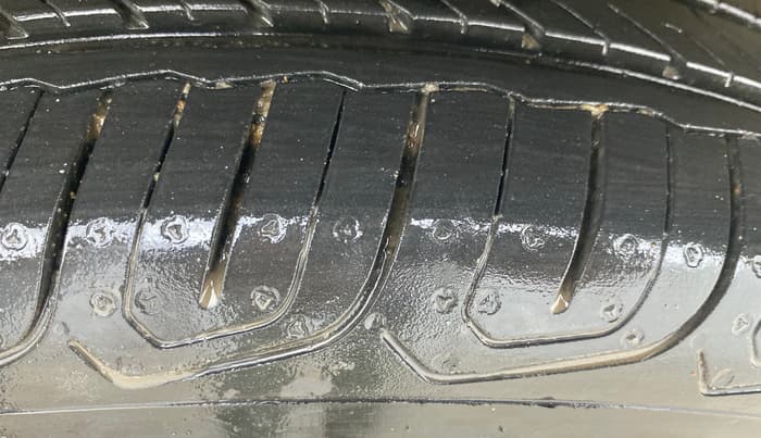 2014 Ford Ecosport TITANIUM 1.5L PETROL AT, Petrol, Automatic, 60,034 km, Left Rear Tyre Tread