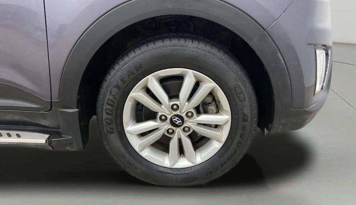 2016 Hyundai Creta SX PLUS 1.6 PETROL, Petrol, Manual, 31,522 km, Right Front Wheel