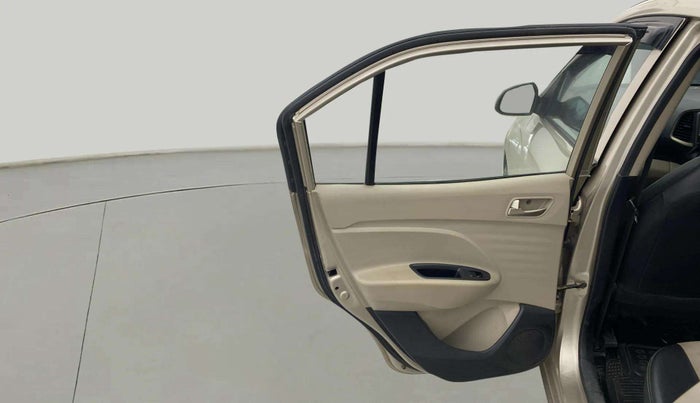 2019 Hyundai NEW SANTRO SPORTZ MT, Petrol, Manual, 56,983 km, LHS Rear Door