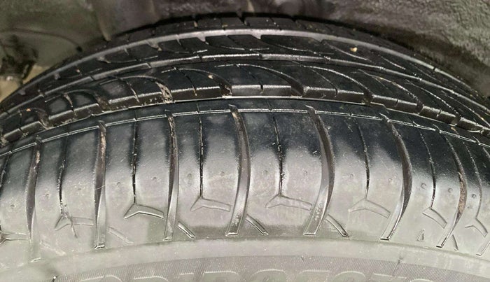 2021 Hyundai VENUE S 1.0 TURBO DCT, Petrol, Automatic, 57,932 km, Right Rear Tyre Tread