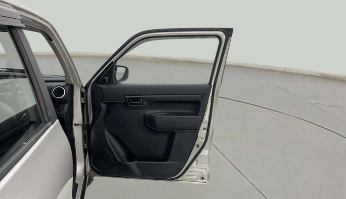 2022 Maruti S PRESSO VXI+, Petrol, Manual, 63,368 km, RHS Front Door
