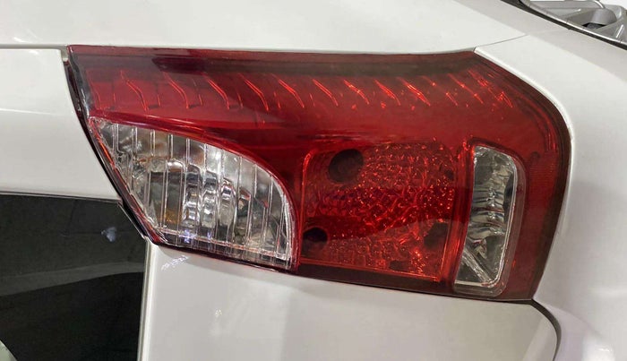 2017 Maruti Wagon R 1.0 VXI, Petrol, Manual, 16,078 km, Left tail light - Minor scratches
