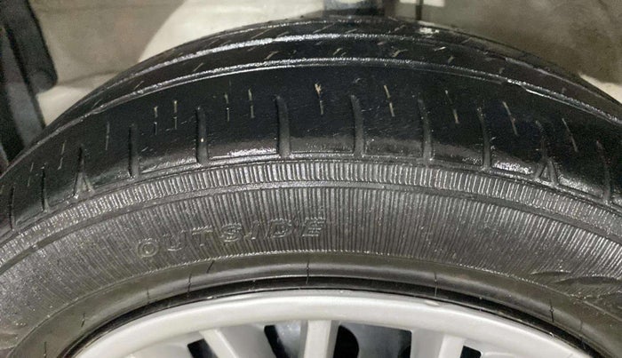 2017 Maruti Wagon R 1.0 VXI, Petrol, Manual, 16,078 km, Left Rear Tyre Tread