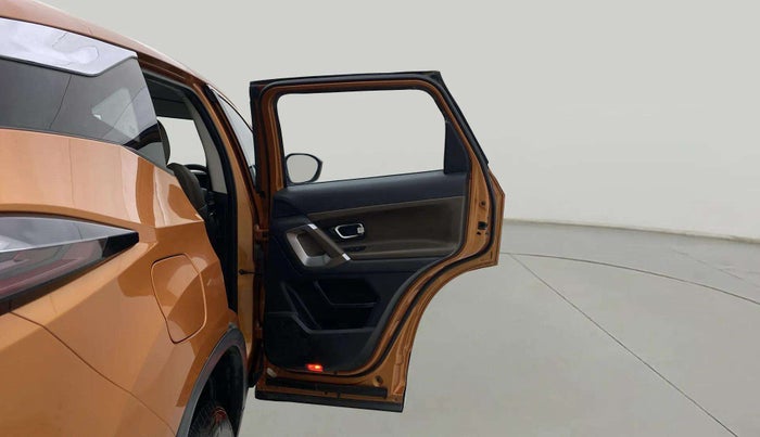 2019 Tata Harrier XZ 2.0L, Diesel, Manual, 82,349 km, RHS Rear Door