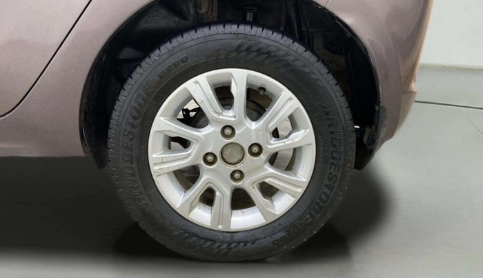 2017 Tata Tiago XZ PETROL, Petrol, Manual, 82,021 km, Left Rear Wheel