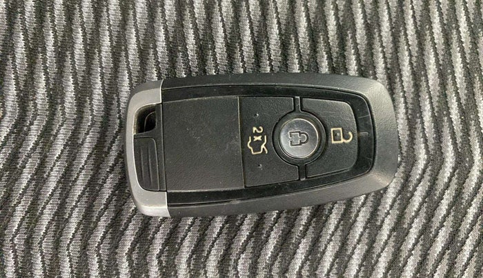 2019 Ford New Figo TITANIUM 1.2 PETROL MT, Petrol, Manual, 78,514 km, Key Close Up