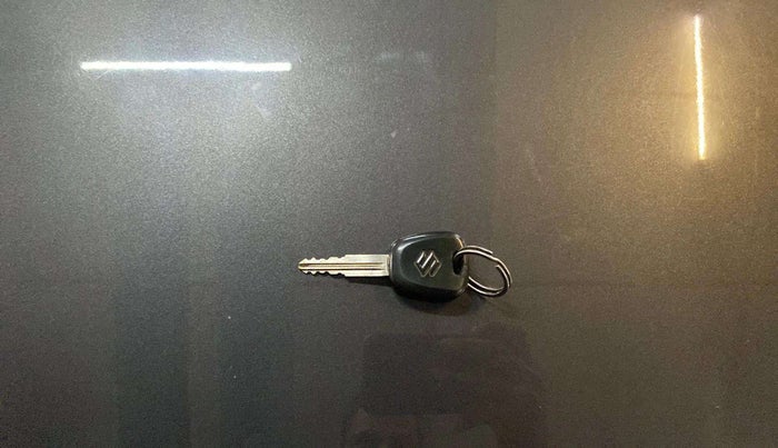 2015 Maruti Alto K10 VXI, Petrol, Manual, 41,462 km, Key Close Up
