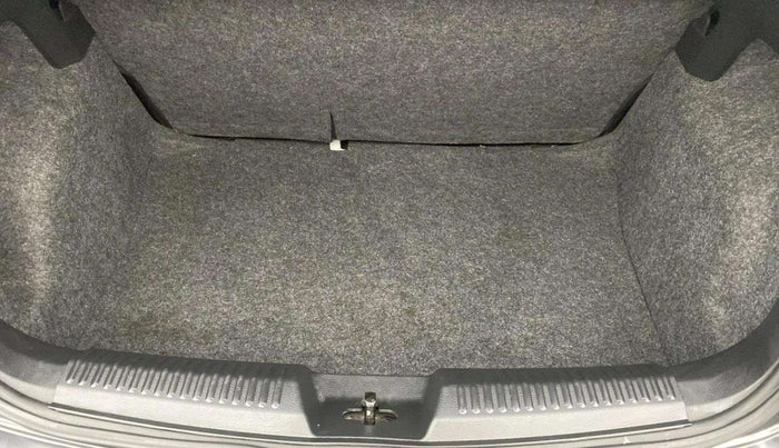 2015 Volkswagen Polo HIGHLINE1.2L, Petrol, Manual, 19,123 km, Boot Inside