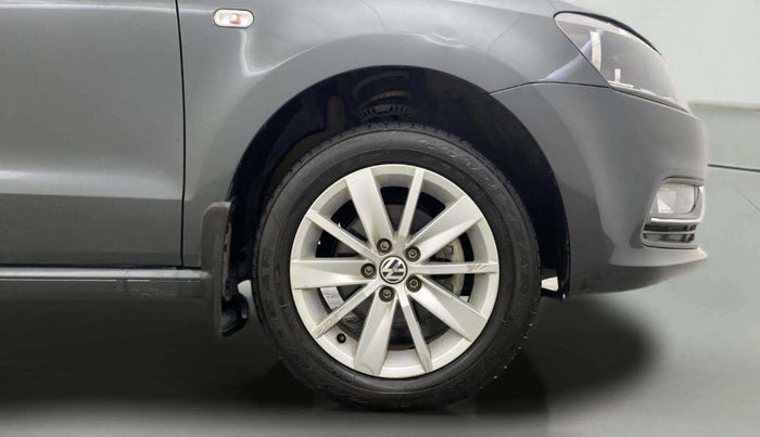 2015 Volkswagen Polo HIGHLINE1.2L, Petrol, Manual, 19,123 km, Right Front Wheel