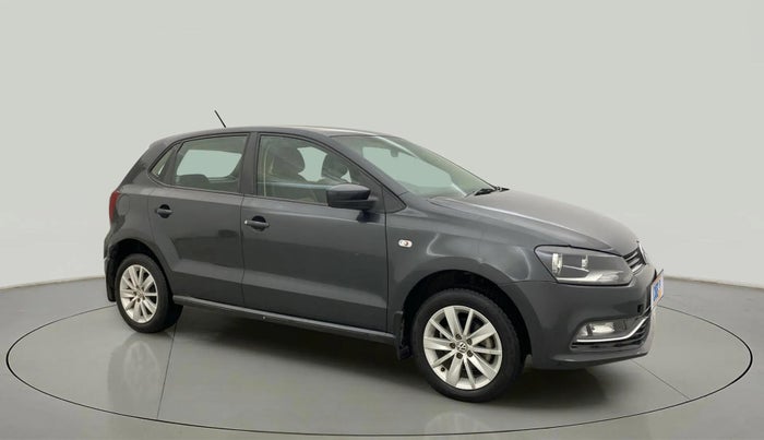 2015 Volkswagen Polo HIGHLINE1.2L, Petrol, Manual, 19,123 km, Right Front Diagonal