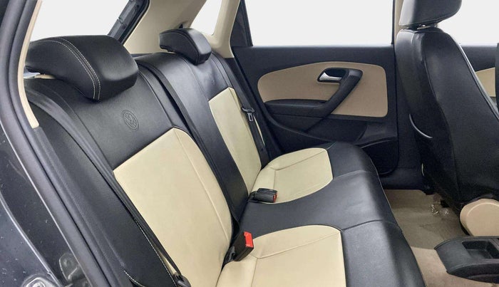 2015 Volkswagen Polo HIGHLINE1.2L, Petrol, Manual, 19,123 km, Right Side Rear Door Cabin