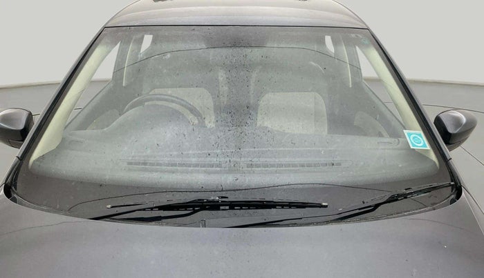 2015 Volkswagen Polo HIGHLINE1.2L, Petrol, Manual, 19,123 km, Front Windshield
