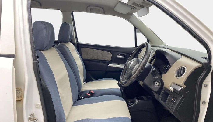 2015 Maruti Wagon R 1.0 VXI, Petrol, Manual, 1,30,514 km, Right Side Front Door Cabin