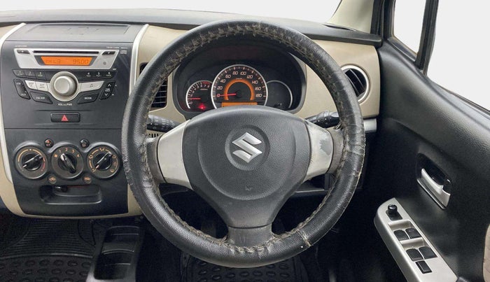 2015 Maruti Wagon R 1.0 VXI, Petrol, Manual, 1,30,514 km, Steering Wheel Close Up