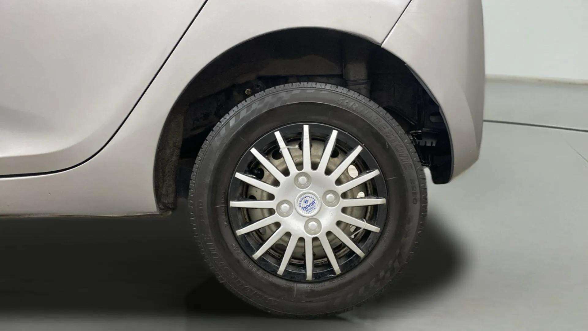 LHS-Rear-Wheel-17