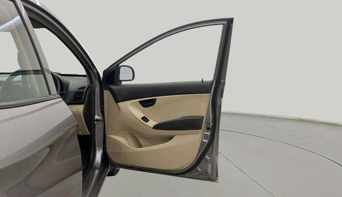 2013 Hyundai Eon ERA +, Petrol, Manual, 71,378 km, RHS Front Door