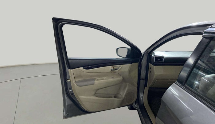 2016 Maruti Ciaz VXI+, Petrol, Manual, 47,643 km, LHS Front Door