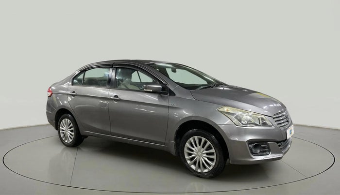 2016 Maruti Ciaz VXI+, Petrol, Manual, 47,643 km, Right Front Diagonal