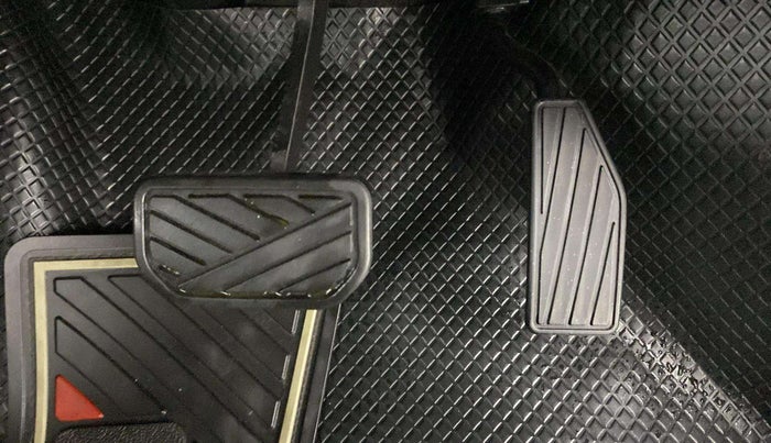 2022 Maruti Celerio ZXI AMT, Petrol, Automatic, 14,424 km, Pedals