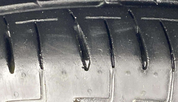 2022 Maruti Celerio ZXI AMT, Petrol, Automatic, 14,424 km, Left Front Tyre Tread