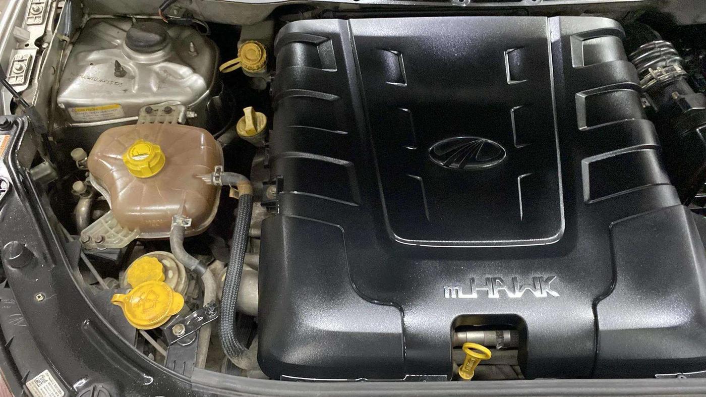 2018 Mahindra XUV500 W7, Diesel, Manual, 79,083 km, Engine View - Right