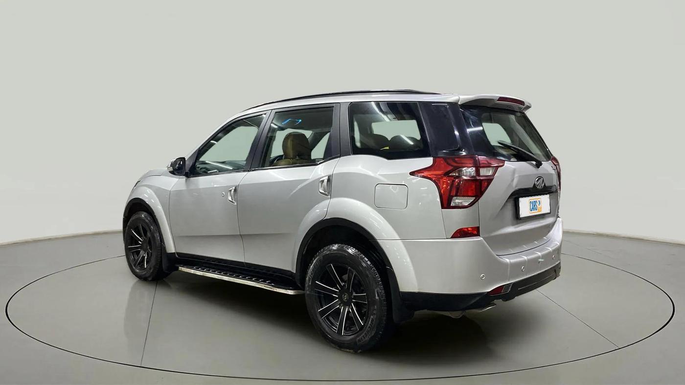 2018 Mahindra XUV500 W7, Diesel, Manual, 79,083 km, Left Back Diagonal