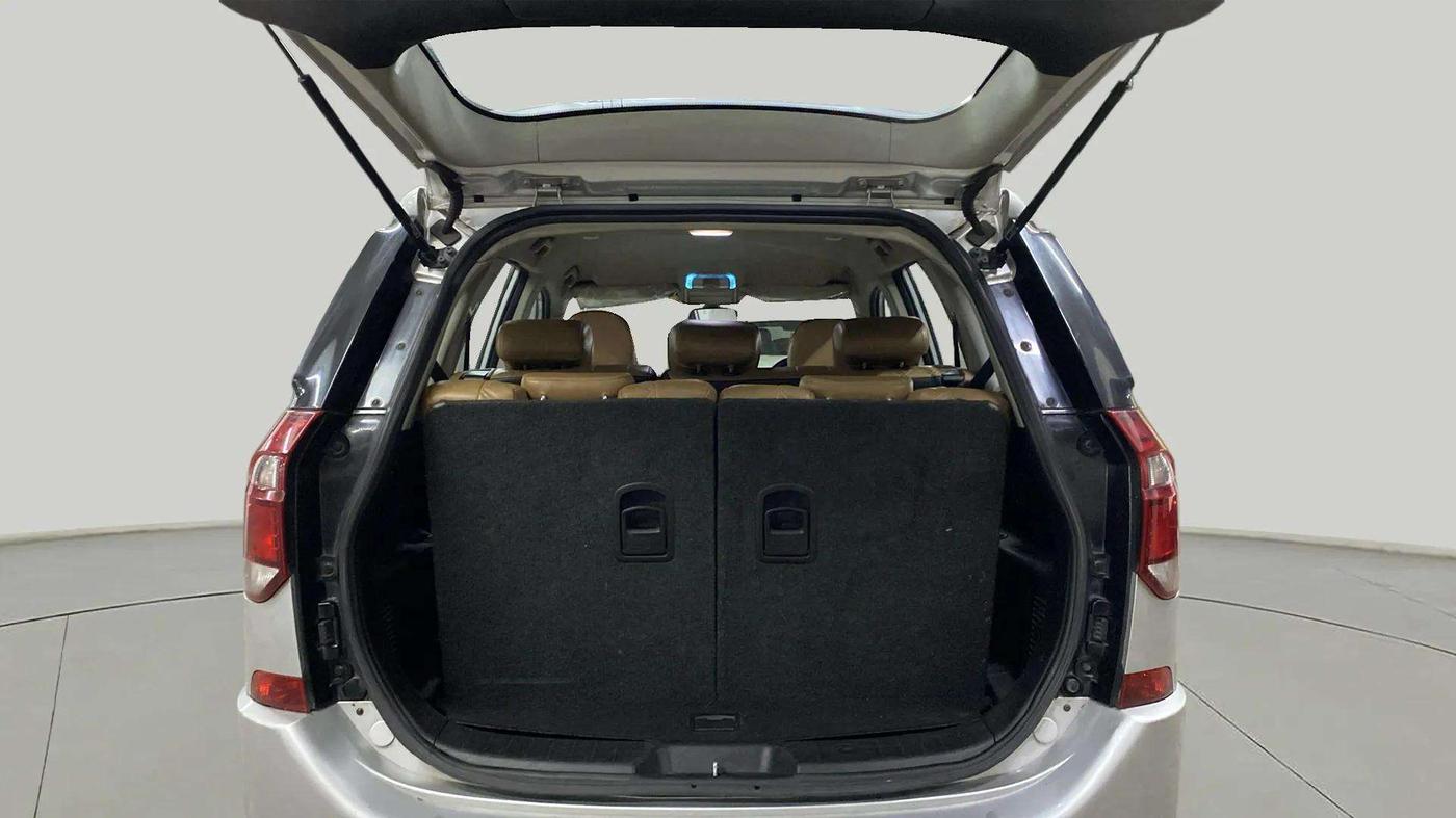 2018 Mahindra XUV500 W7, Diesel, Manual, 79,083 km, Boot Open Zoomed View