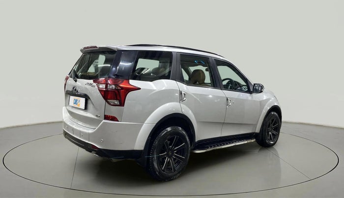 2018 Mahindra XUV500 W7, Diesel, Manual, 78,834 km, Right Back Diagonal
