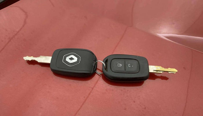 2017 Renault Kwid RXT 0.8, Petrol, Manual, 44,964 km, Key Close Up
