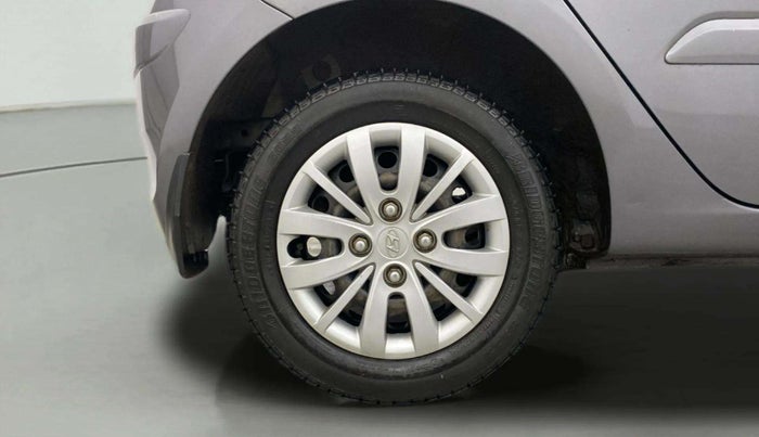 2013 Hyundai i10 SPORTZ 1.2, Petrol, Manual, 72,949 km, Right Rear Wheel