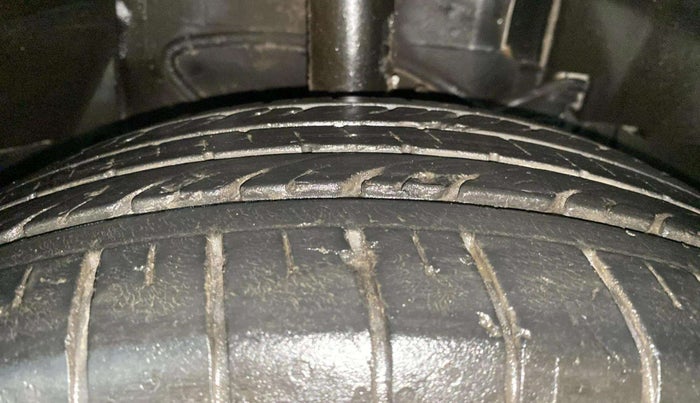 2022 Tata NEXON XZ PETROL, Petrol, Manual, 49,900 km, Right Front Tyre Tread