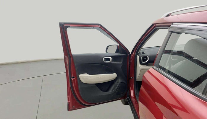 2023 Hyundai VENUE S(O) 1.2, Petrol, Manual, 34,413 km, LHS Front Door