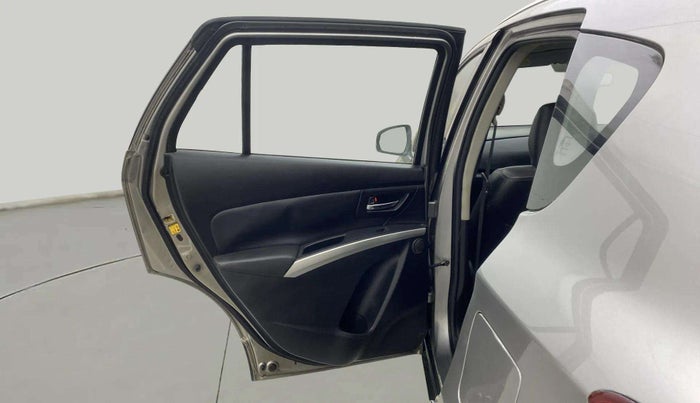2015 Maruti S Cross ALPHA 1.3, Diesel, Manual, 1,10,748 km, LHS Rear Door