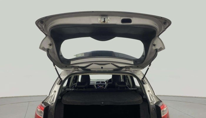 2015 Maruti S Cross ALPHA 1.3, Diesel, Manual, 1,10,748 km, Boot Door Open