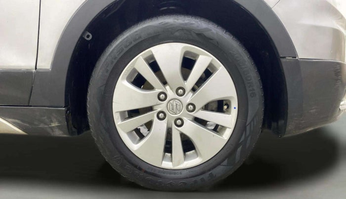 2015 Maruti S Cross ALPHA 1.3, Diesel, Manual, 1,10,748 km, Right Front Wheel