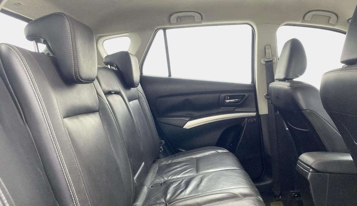 2015 Maruti S Cross ALPHA 1.3, Diesel, Manual, 1,10,748 km, Right Side Rear Door Cabin