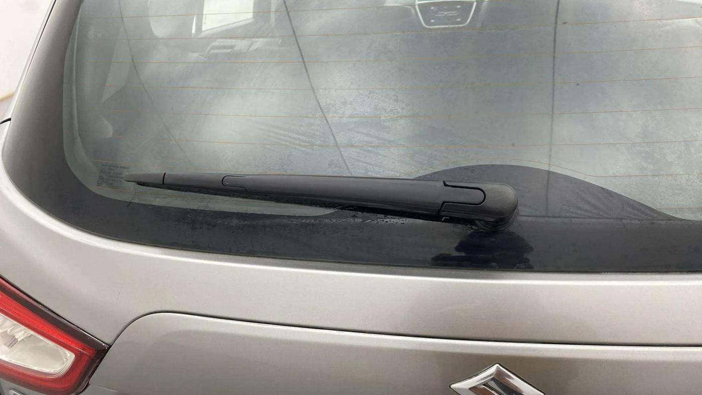 2015 Maruti S Cross ALPHA 1.3, Diesel, Manual, 1,10,820 km, Rear Wiper
