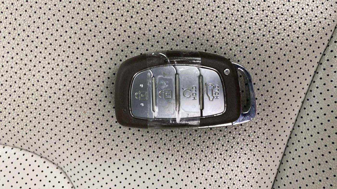 2021 Hyundai Creta SX (O) IVT 1.5 PETROL, Petrol, Automatic, 44,503 km, Key Close Up