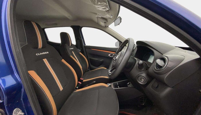 2021 Renault Kwid CLIMBER 1.0 AMT (O), Petrol, Automatic, 27,111 km, Right Side Front Door Cabin